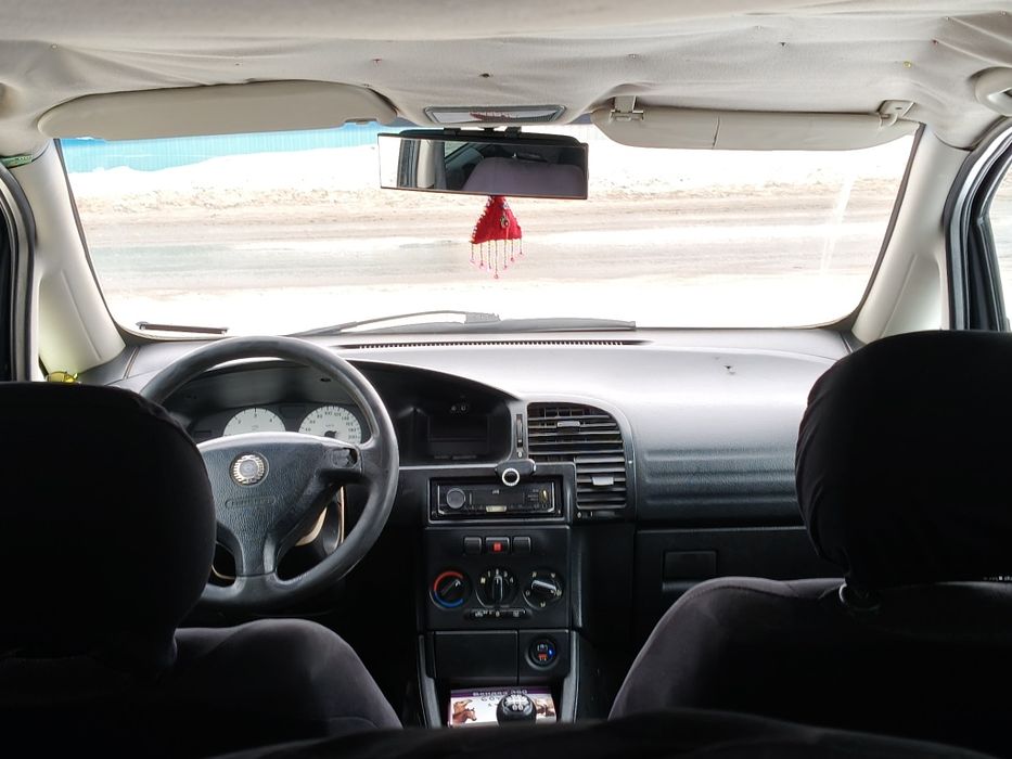 Опель Зафира А 2002