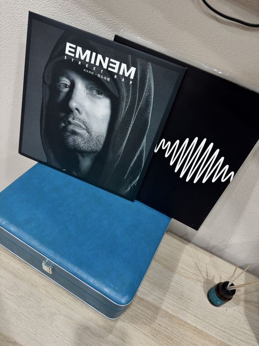 Виниловый проигрыватель Верный модель Saturn