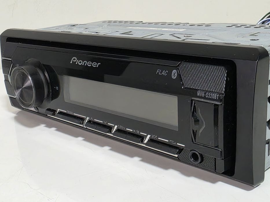 CD плейъри за автомобили с bluetooth