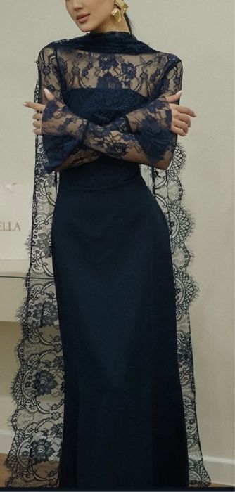 Продам платье состояние новая