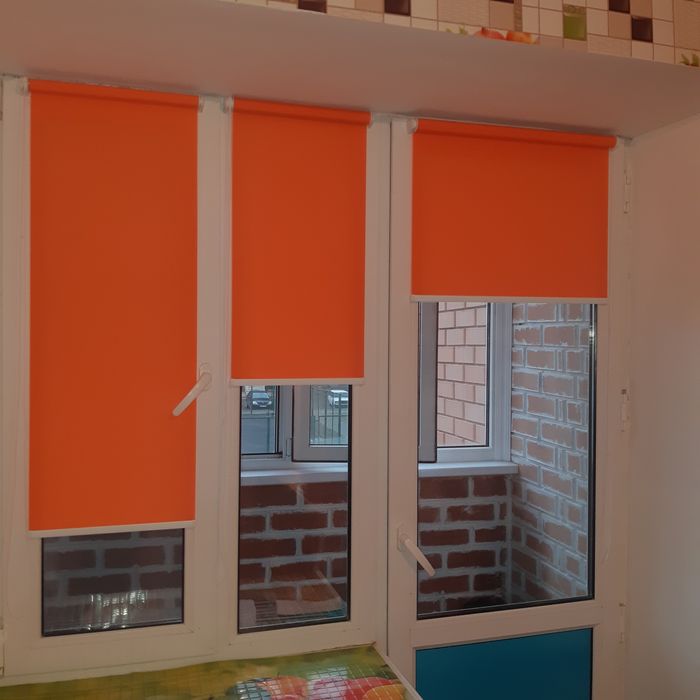 Жалюзи и ролл-шторы.