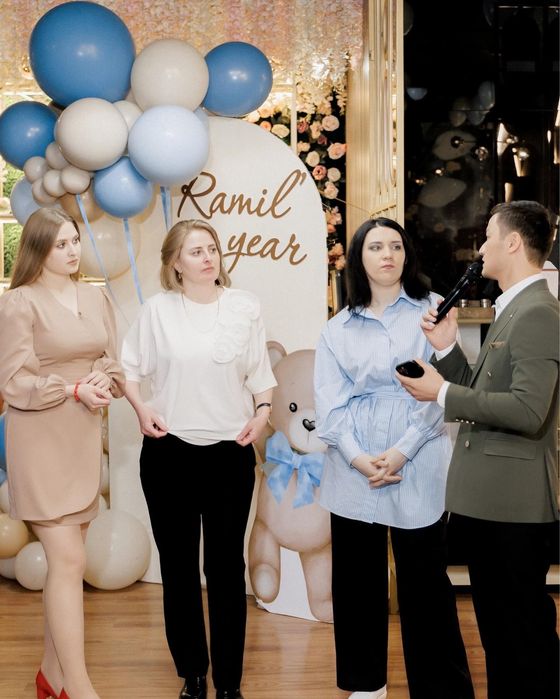 Ведущий, Тамада, Шоумен