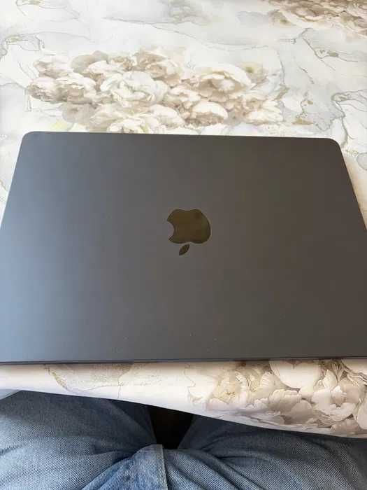 Macbook Air m3 8/256гб