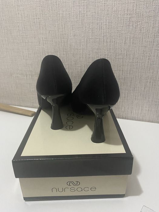 Продам женский туфли