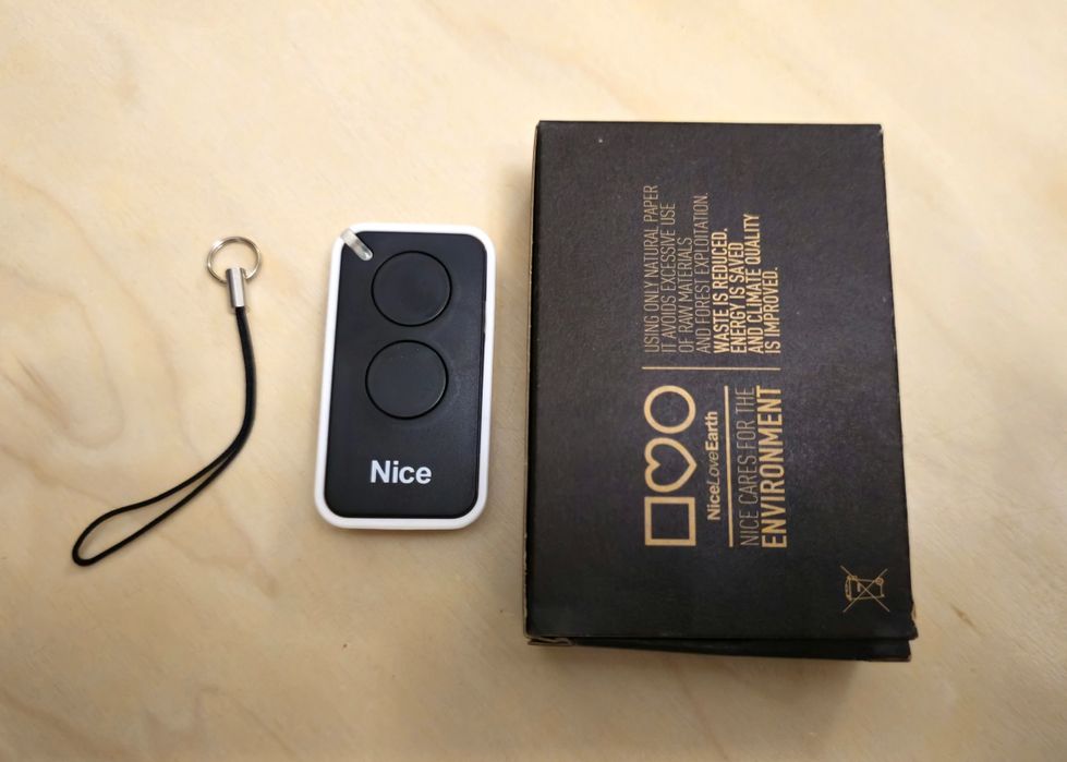 Telecomanda pentru garaj  Nice Era INTI