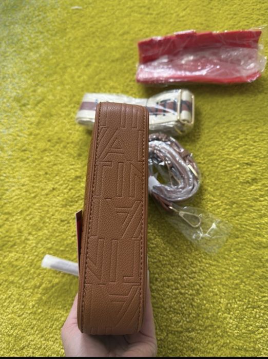 Geanta umar Valentino