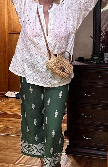 Брюки с вышевкой от фирмы Zara хлопок лен на размер 50