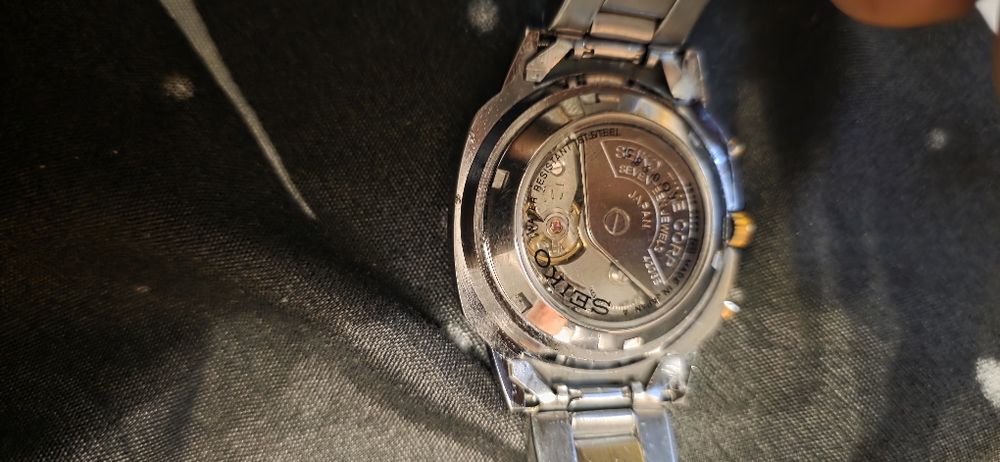 Vand ceas seiko rubine