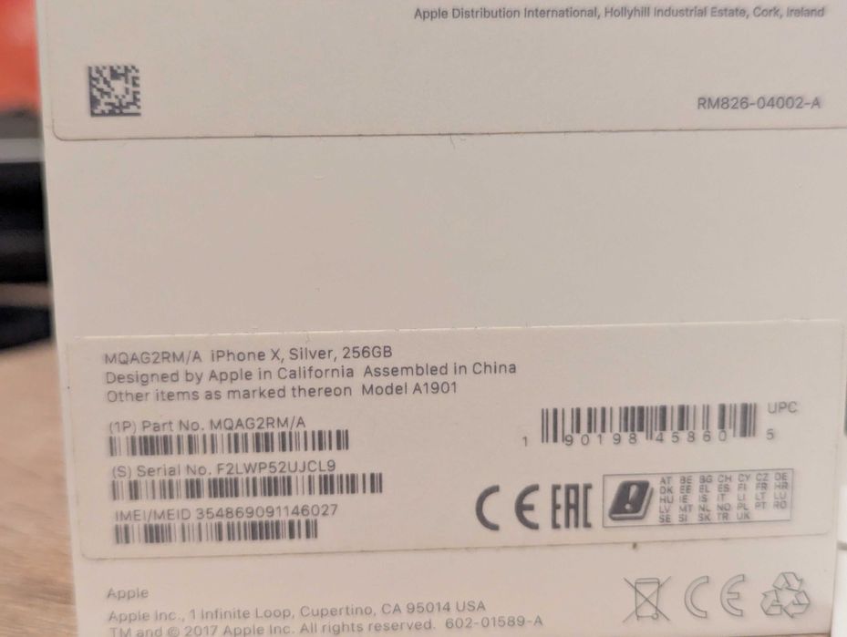iPhone X Silver, 256 GB, stare perfectă + accesorii incluse