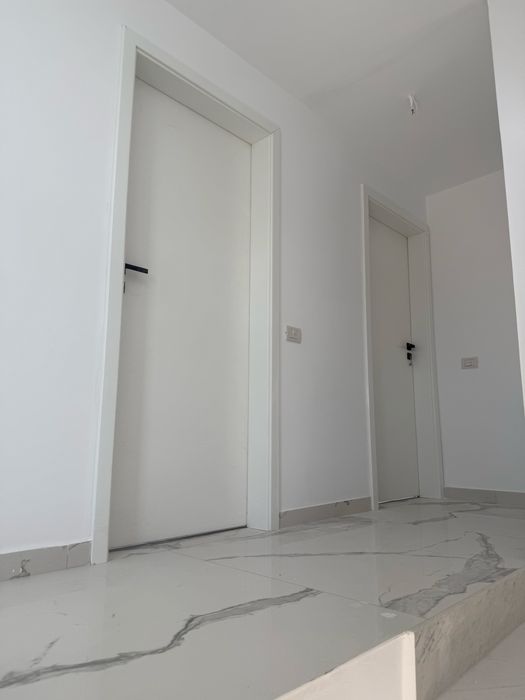 Vând casa in Giroc zona neptun in spatele hotel IQ