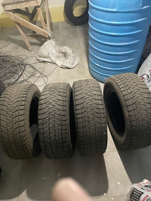 Продам шины 265/65/17