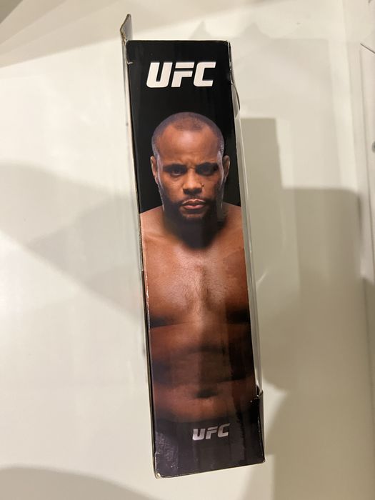 UFC экшен фигурка Дэниэл Кормье