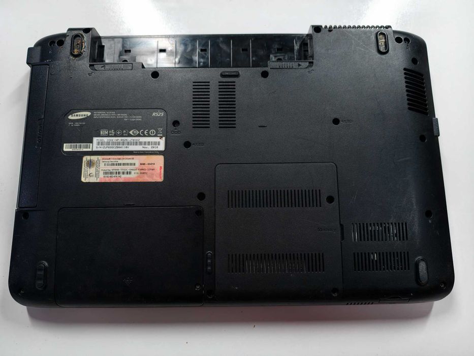 Ноутбук Samsung R525