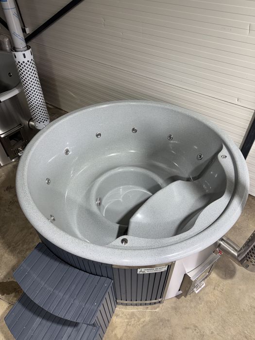 Ciubar tip jacuzzi