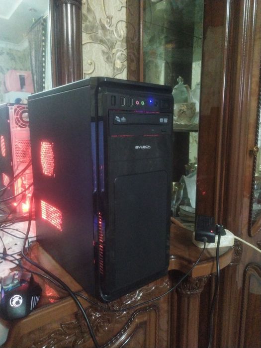 Kompyuter sotiladi uy ofis hamda o'yin uchun tayyor komplekt