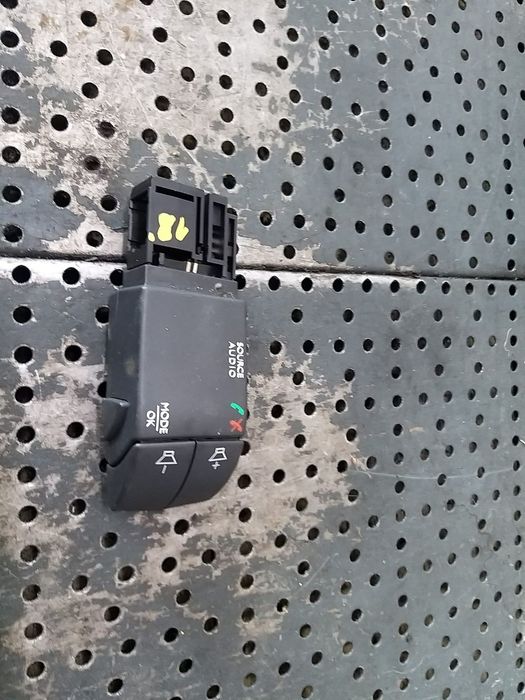 Maneta comenzi radio renault captur 1 j5 h5