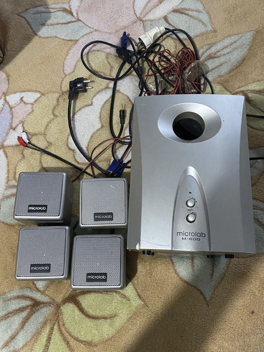 Продам субвуфер.