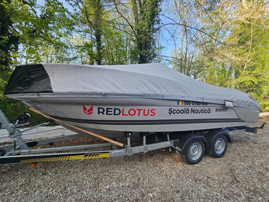 Salupa Ranieri Voyager 640 - echipare 2025(2 motoare noi x 100 Hp)+TVA