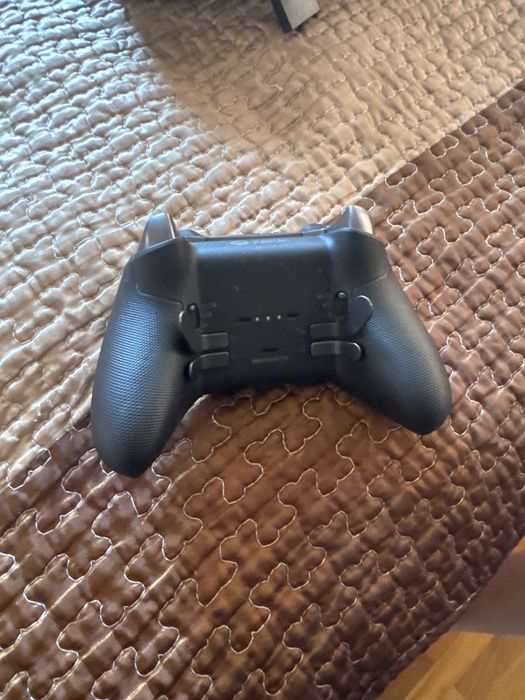 Продаю джостик от xbox 512 GB SSD
