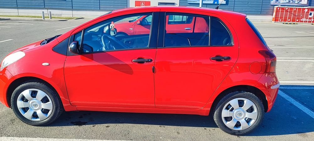 Vând Toyota YARIS ,în Sibiu.