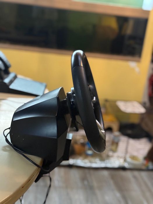 Геймърски волан Racing Wheel Apex за PC и PS