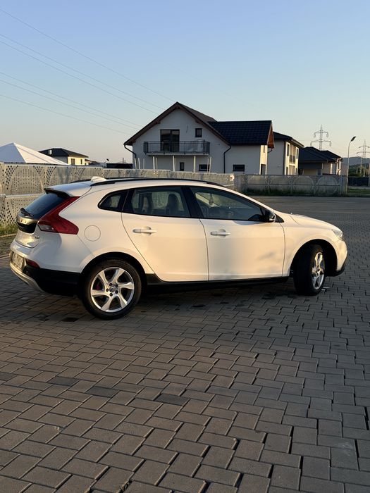 VOLVO V40 2013 — imagine 2