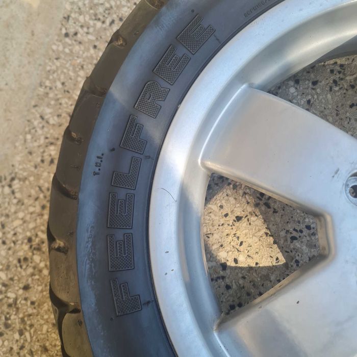 Продавам джанта за VESPA GTS