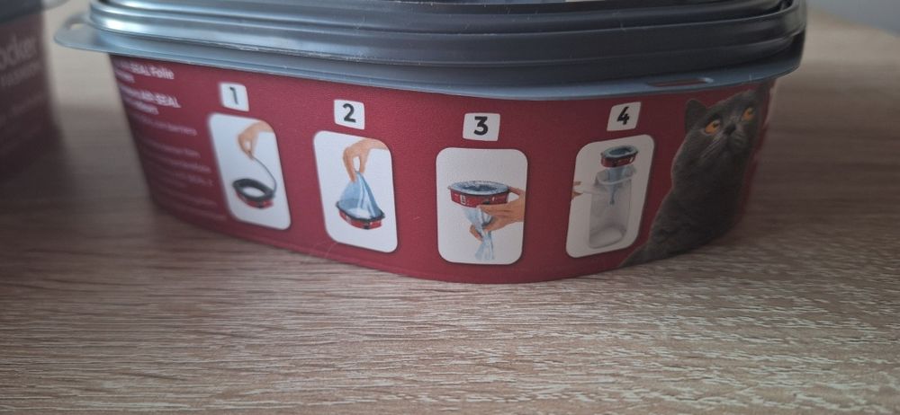 Контейнер за котешка тоалетна