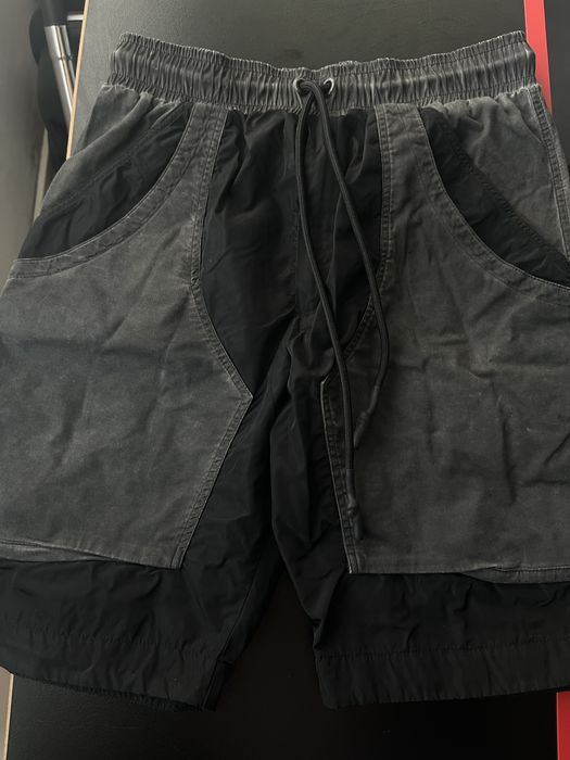 Къси панталони Luda