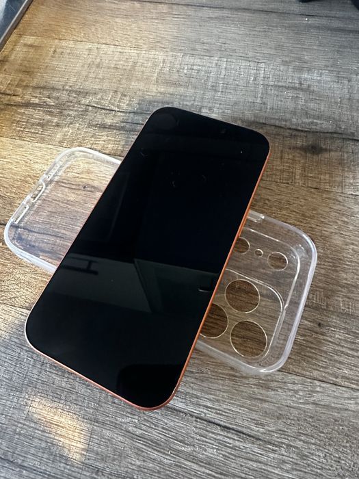 Iphone 17 Cosmic Orange