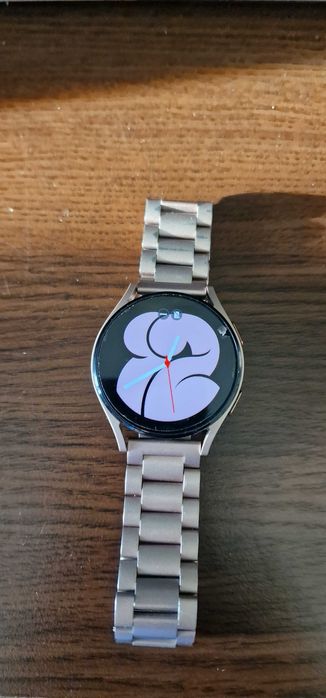 Samsung Galaxy Watch4 смарт часовник почти нов