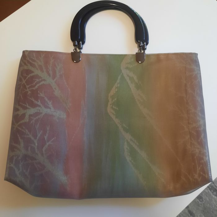 Vând geantă deosebita