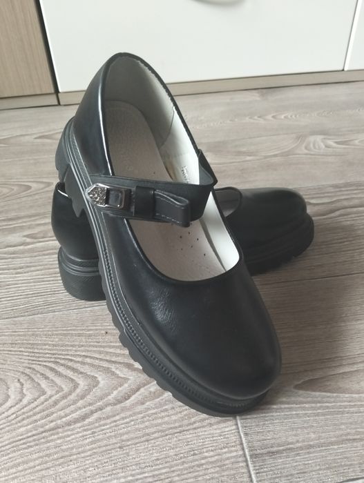 Школьная обувь для девочек