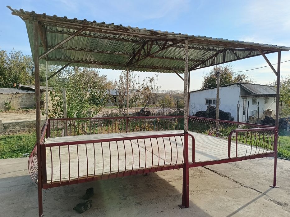 Тапчан 4.5х3.5 продам срочно