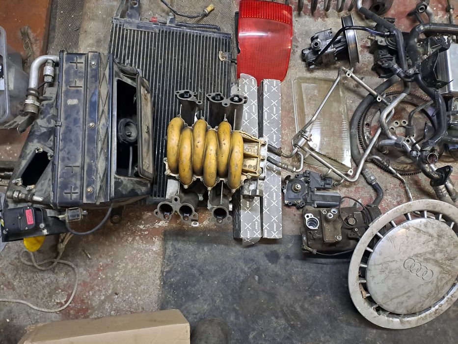 Продам  запчасти ауди 2.6