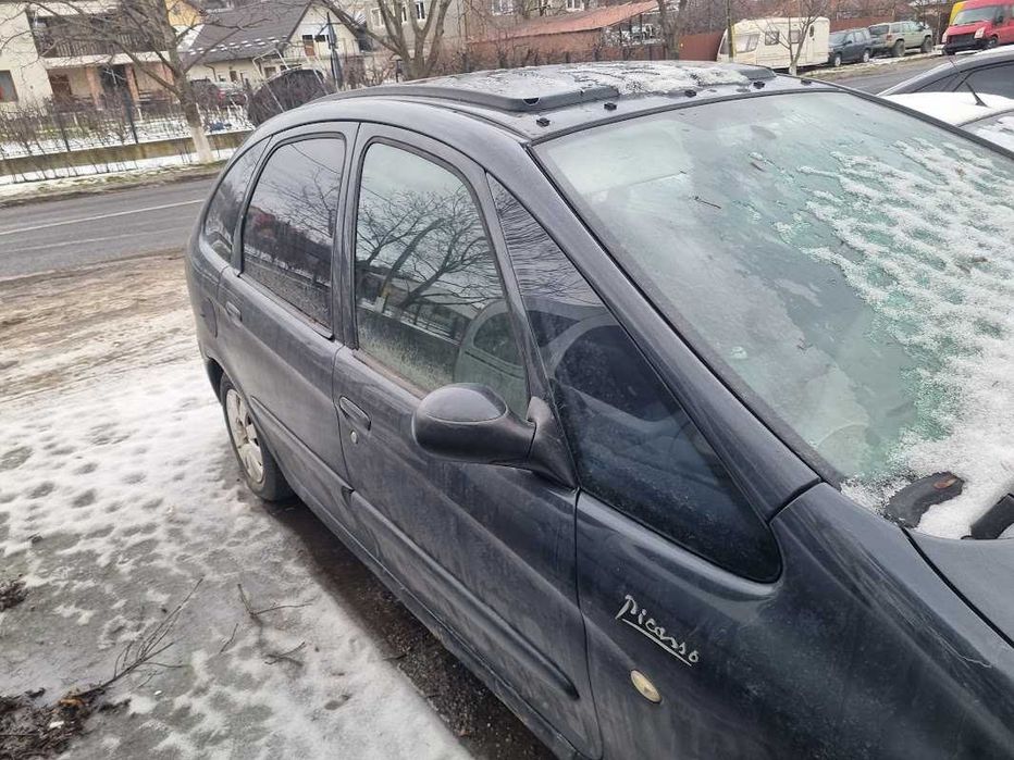 Piese citroen xsara picaso motor 1.6 hdi 2003