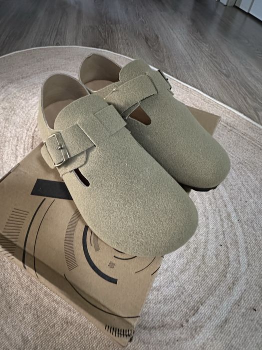 Женские мокасины