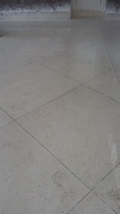 Заливка шлифовка промышленных полов и топпинг.залифка мозаики из мрамо