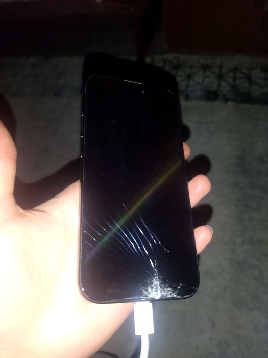 Iphone 15 pro дисплэй разбит обмен