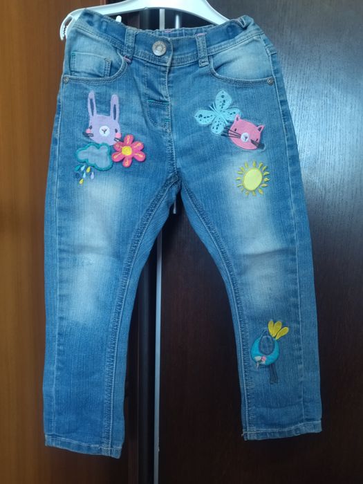 Продам вещи  на девочку 3-4-5 лет