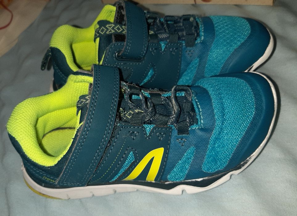 Teniși  Decathlon mărimea 30
