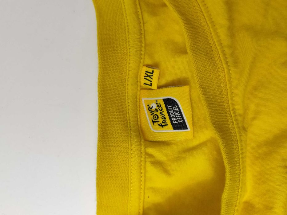 Cycling Caps / Tour De France - Shirts and musette bag