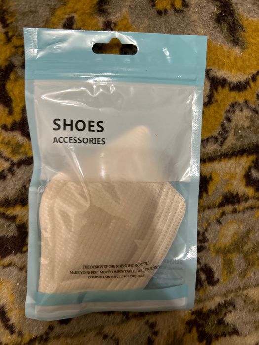 PERNUTE CALCAI ADIDASI -foarte comfortabile si calitative