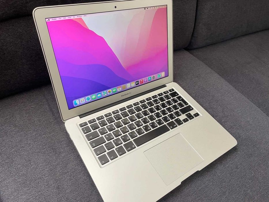 MacBook Аir 13" Еarly 2015 1'6 GHz Intel Core i5, 4 GB RAM