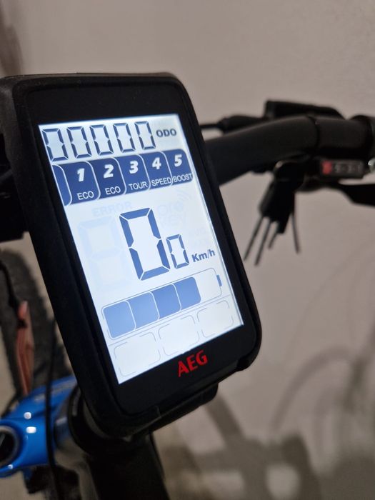 Bicicleta electrică MTB nouă roți pe 29