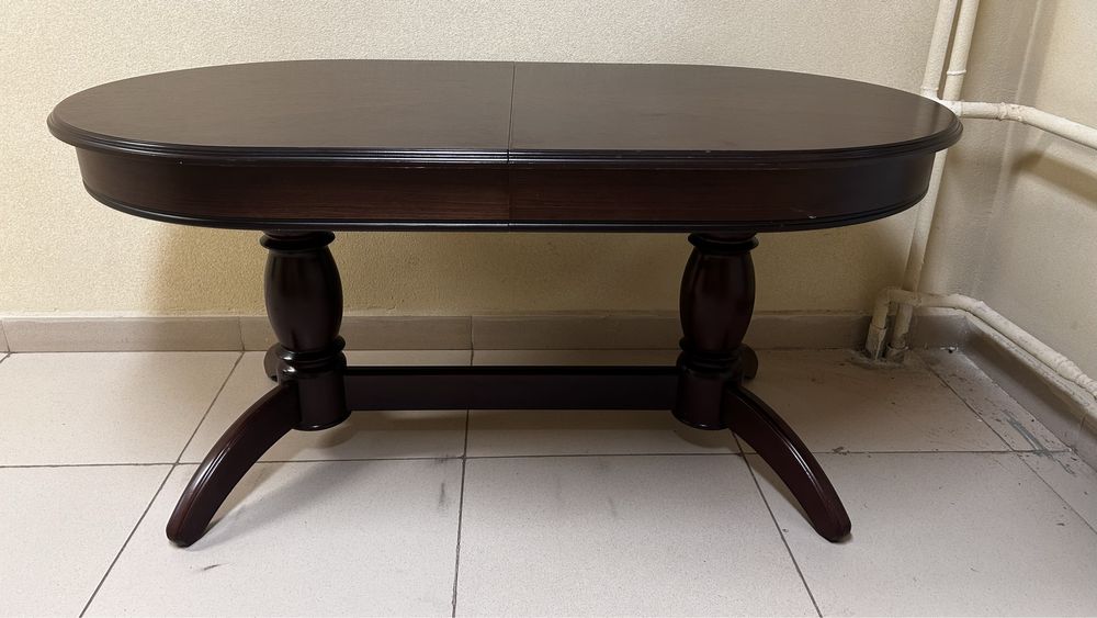 Стол дубовый бордо