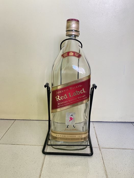 Шишета  със  стойка