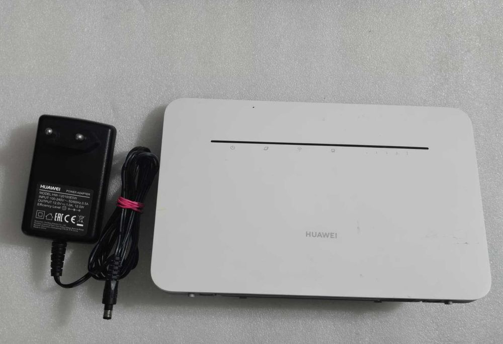 Modem / Router 4G LTE Huawei B535-232 WiFi Dual-Band Gigabit 300Mbps