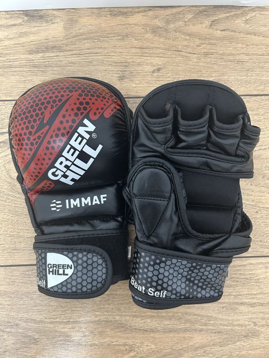 Перчатки для мма