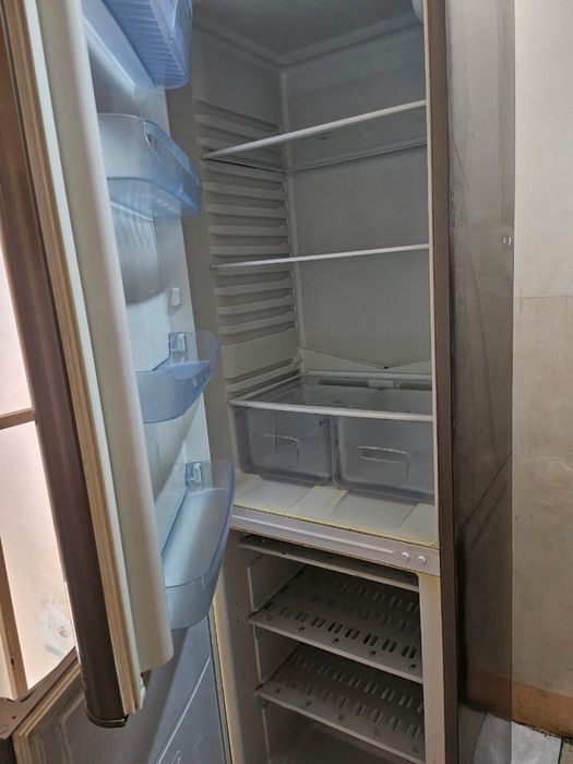 Холодильник indesit